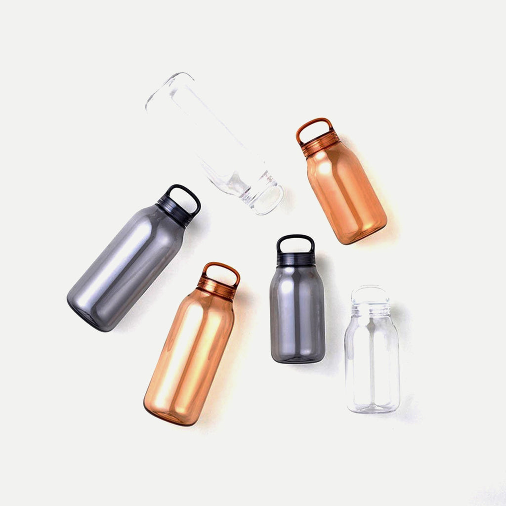 https://system-spaces.com/cdn/shop/products/kinto-waterbottle-002_63f0ea4d-b267-47c3-9d3b-4edbc60e3c31_1024x1024.jpg?v=1670891807